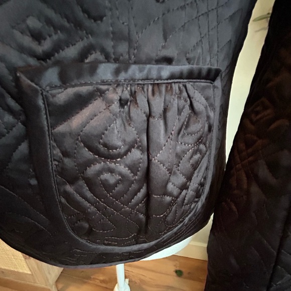 Banana Republic Quilted Mandarin Collar Silk Jacket- SO PRETTY! - Picture 4 of 6